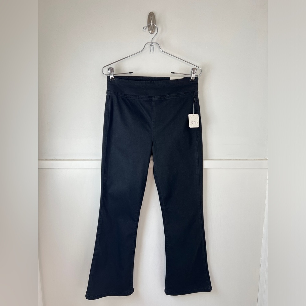 We the Free In My Feelings Mid Rise Crop Boot Black Pants NWT